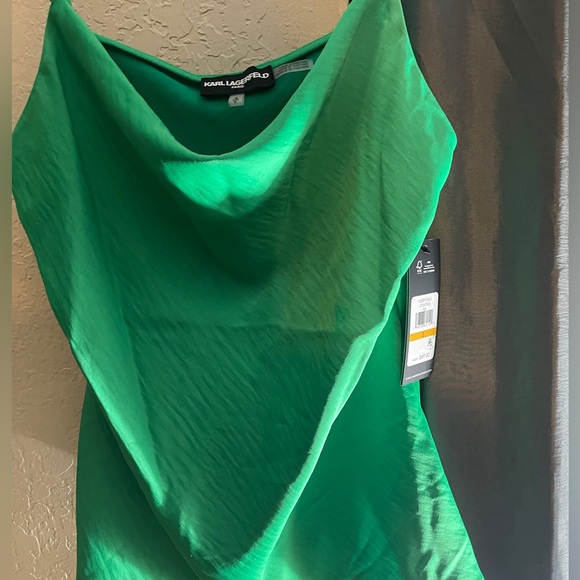 KARL LAGERFELD PARIS Green Solid Cowl Neck Sleeveless - Picture 4 of 5